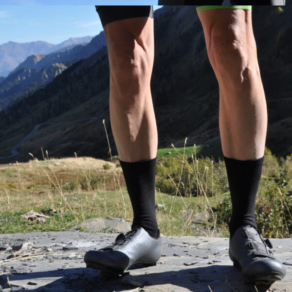 Tall & Chain Socks - Image 4